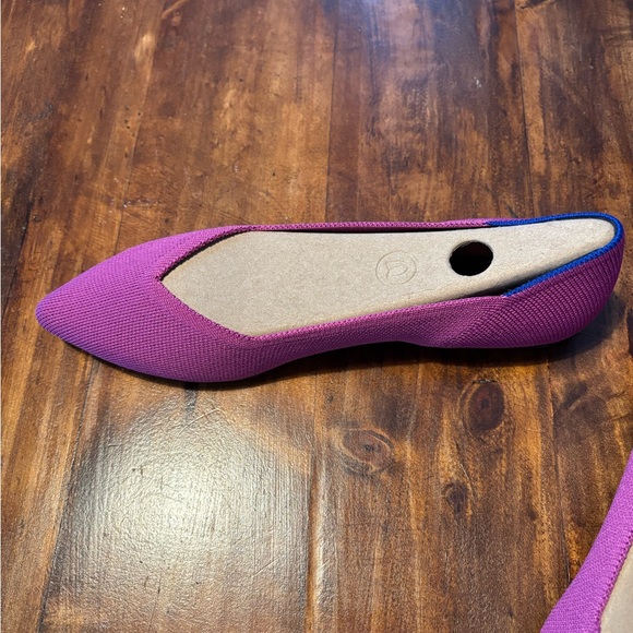Rothy’s- The Point in wild orchid size 8.5
New and in the box. - Picture 4 of 7